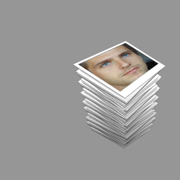Display Your Photos Within a Professional Advert image 17