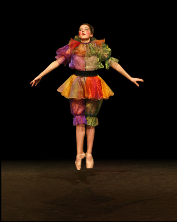 Creating 'Smokey Dancer' (Using Lighting/Texturing Effects) image 1