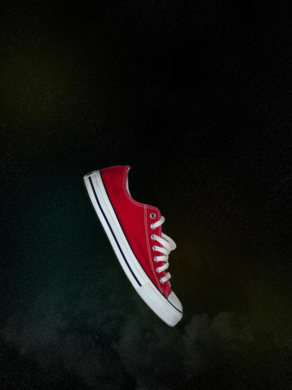 Design a Stunning Sneaker Advert image 9