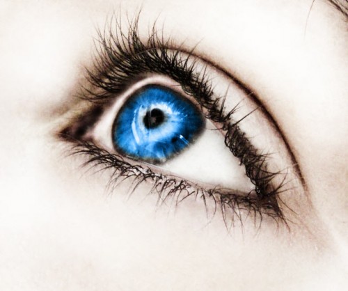 How to Tidy Up and Smoothen Skin, and Do Eye Makeups in Photoshop image 13