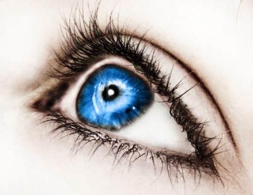 How to Tidy Up and Smoothen Skin, and Do Eye Makeups in Photoshop image 14