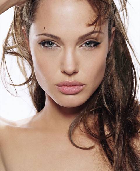Angelina Jolie as a Na'vi from Avatar Movie 3