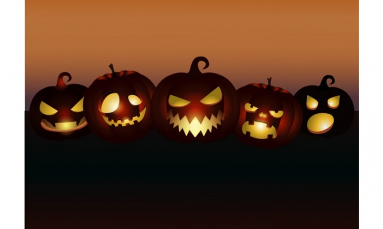 30+ Halloween-Themed Design Freebies 13