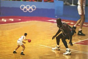 How to dwarf a giant in photoshop