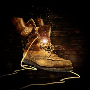 Create a Magical Golden Winged Boot