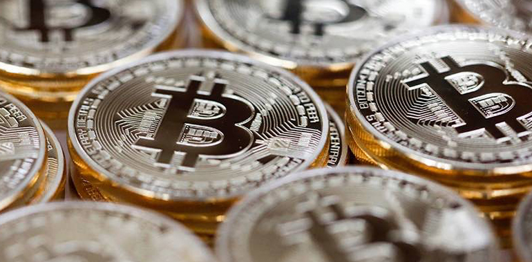 The COVID-19 Pandemic Impact and The Cryptocurrency Craze