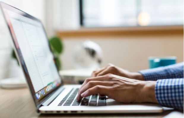 How to Network Yourself as a Graphic Designer