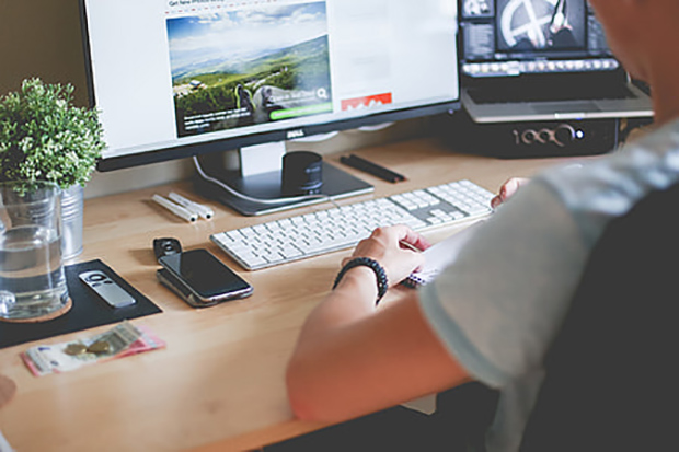 Freelance UI/UX Designer: How to Discuss Salary in a Job Interview